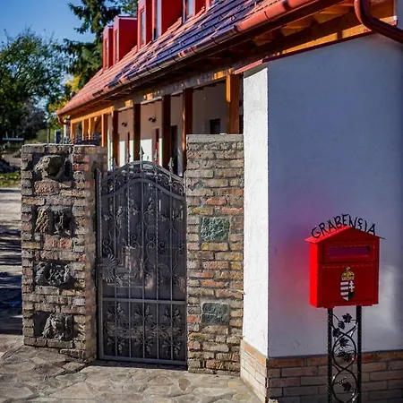 Grabensia Fogado * Garáb