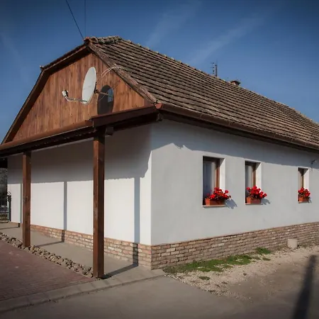 Grabensia Fogado * Garáb